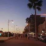 A 5 Min De La Playa Victoria Y Del Htal Pta Mar *