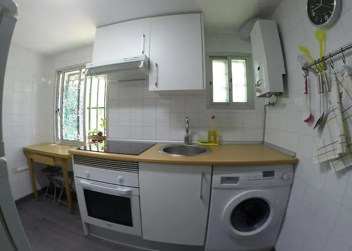 アパート A 5 Min De La Playa Victoria Y Del Htal Pta Mar