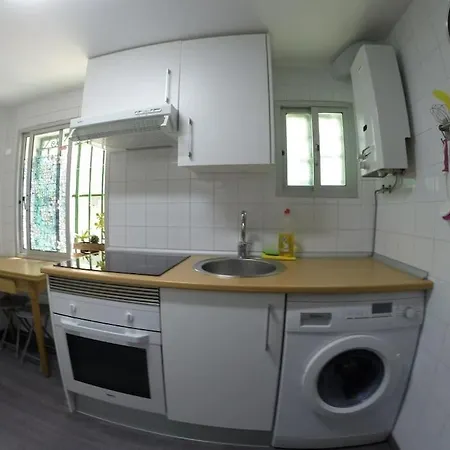 Lejlighed A 5 Min De La Playa Victoria Y Del Htal Pta Mar