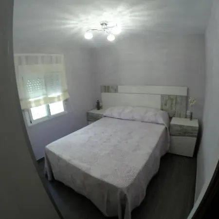 Lejlighed A 5 Min De La Playa Victoria Y Del Htal Pta Mar *