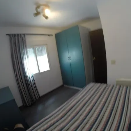 Lejlighed A 5 Min De La Playa Victoria Y Del Htal Pta Mar