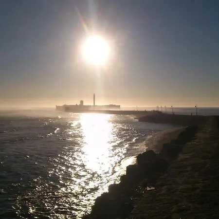 Lejlighed A 5 Min De La Playa Victoria Y Del Htal Pta Mar Cádiz