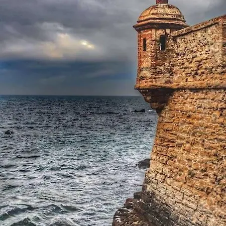 A 5 Min De La Playa Victoria Y Del Htal Pta Mar