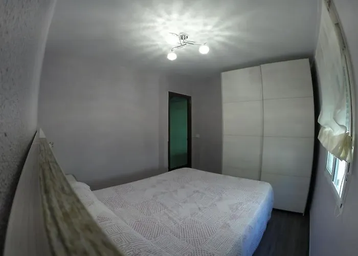 Apartment A 5 Min De La Playa Victoria Y Del Htal Pta Mar Cadiz