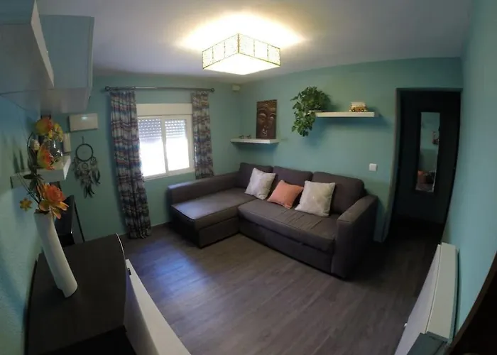 A 5 Min De La Playa Victoria Y Del Htal Pta Mar *